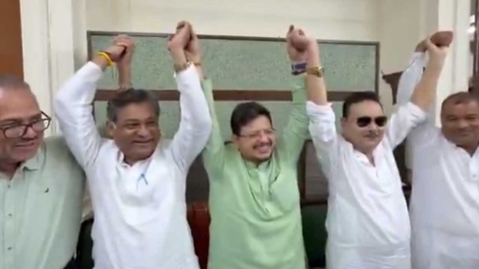 Senior leader Madan Mitra joins the rebel Trinamool faction!
