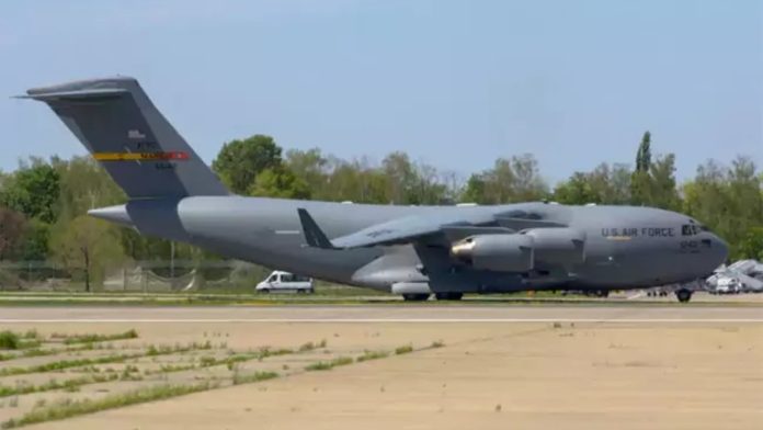 US C-17 Globe Master in Russia